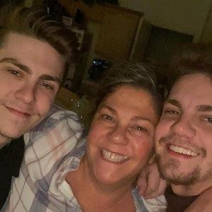 Meet your Posher, Kama